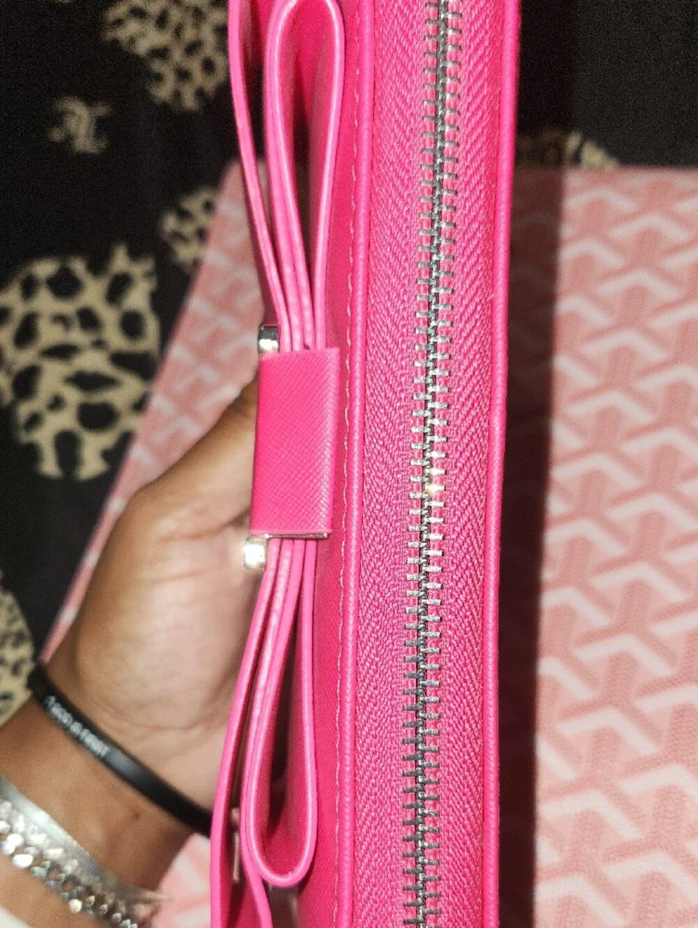 NWOT BETSEY JOHNSON Saffiano Leather Bow Wristlet - Hot Pink